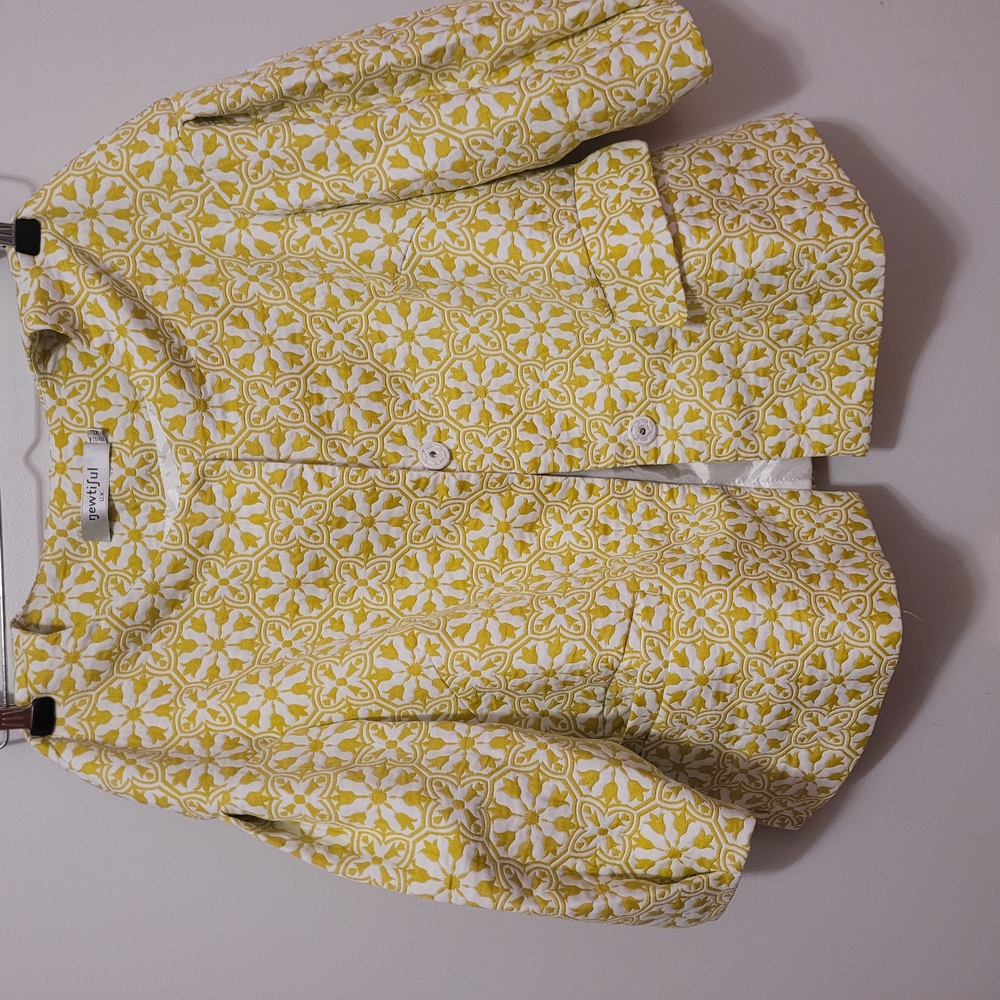Yellow and White Geometric Blazer with Long Sleeves